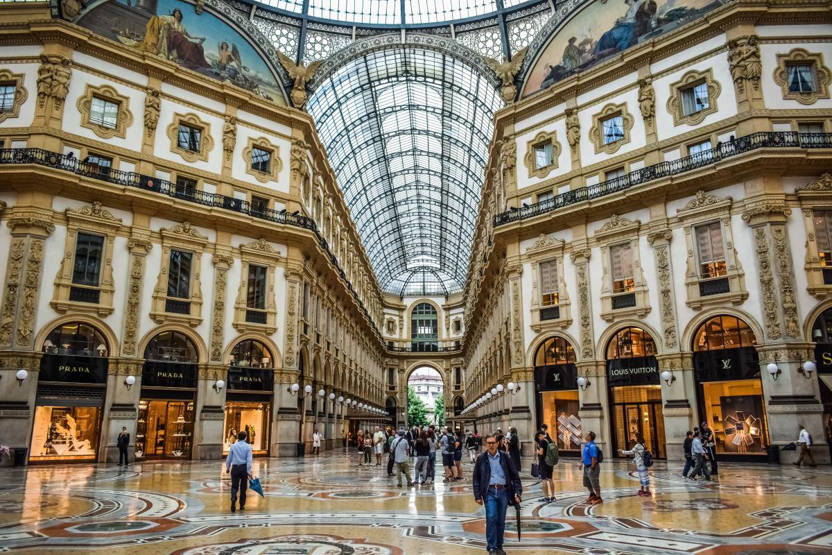 Shopping Milan